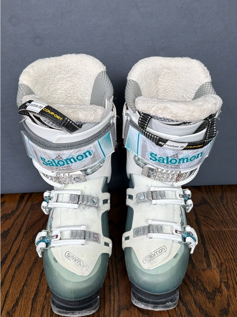 Salomon Quest 80W women’s ski boots